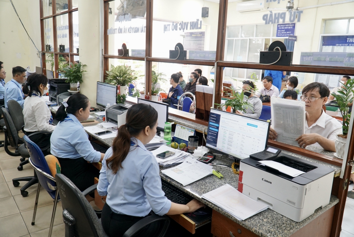 Cải cách chính quyền địa phương 2 cấp: Dân hài lòng mới là đích cuối